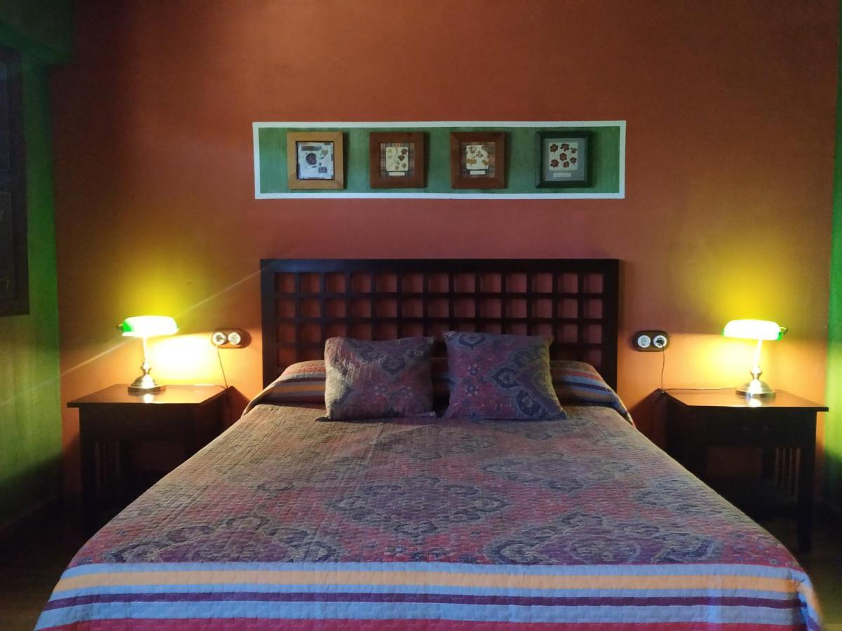 Hostal La Casona de la Reina Berta Murillo de Gállego Exterior foto