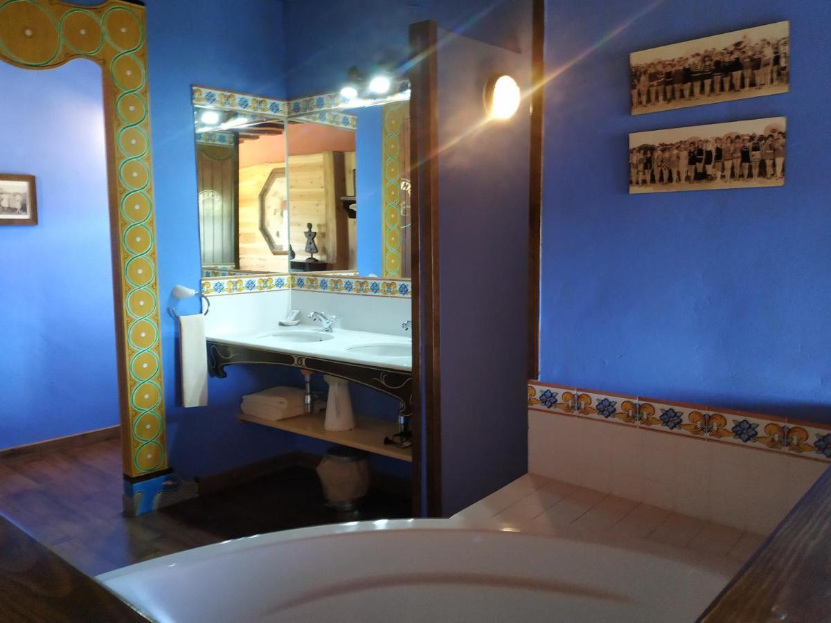 Hostal La Casona de la Reina Berta Murillo de Gállego Exterior foto