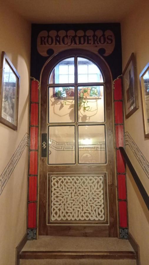 Hostal La Casona de la Reina Berta Murillo de Gállego Exterior foto